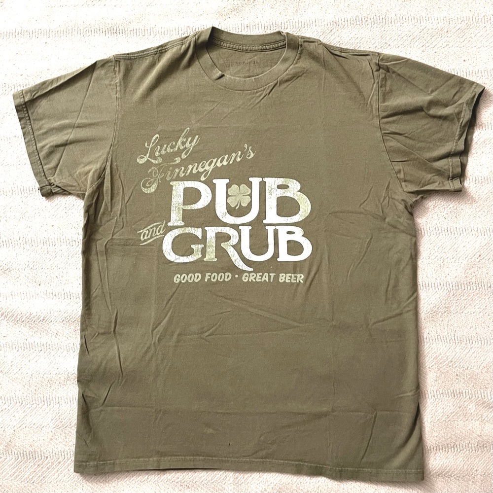 Kohl’s Sonoma crew neck graphic tee “Pub Grub”